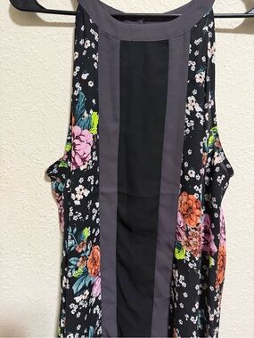 Torrid Floral Black Sleeveless shirt with Gray Trim